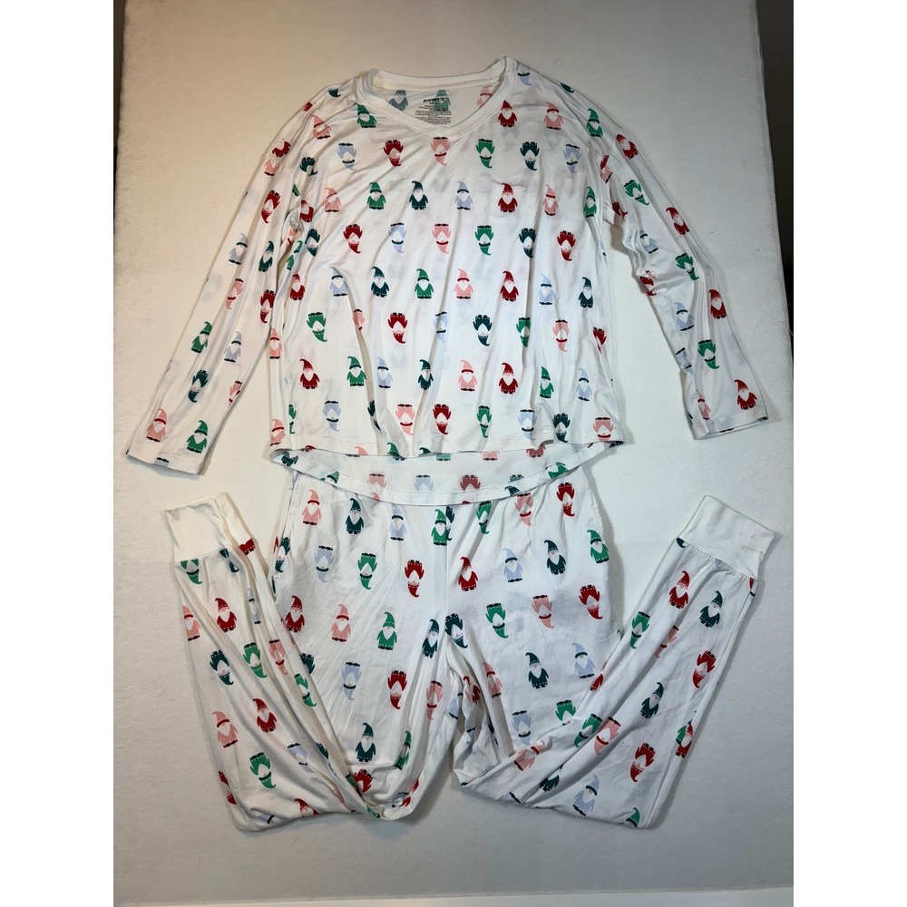 JoySpun Womens Pajama Set M Christmas Holiday Gnomes Long Sleeve Loungewear